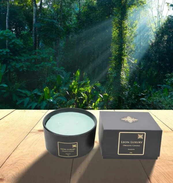 Amazon-520-Candle-on-table-in-Amazon